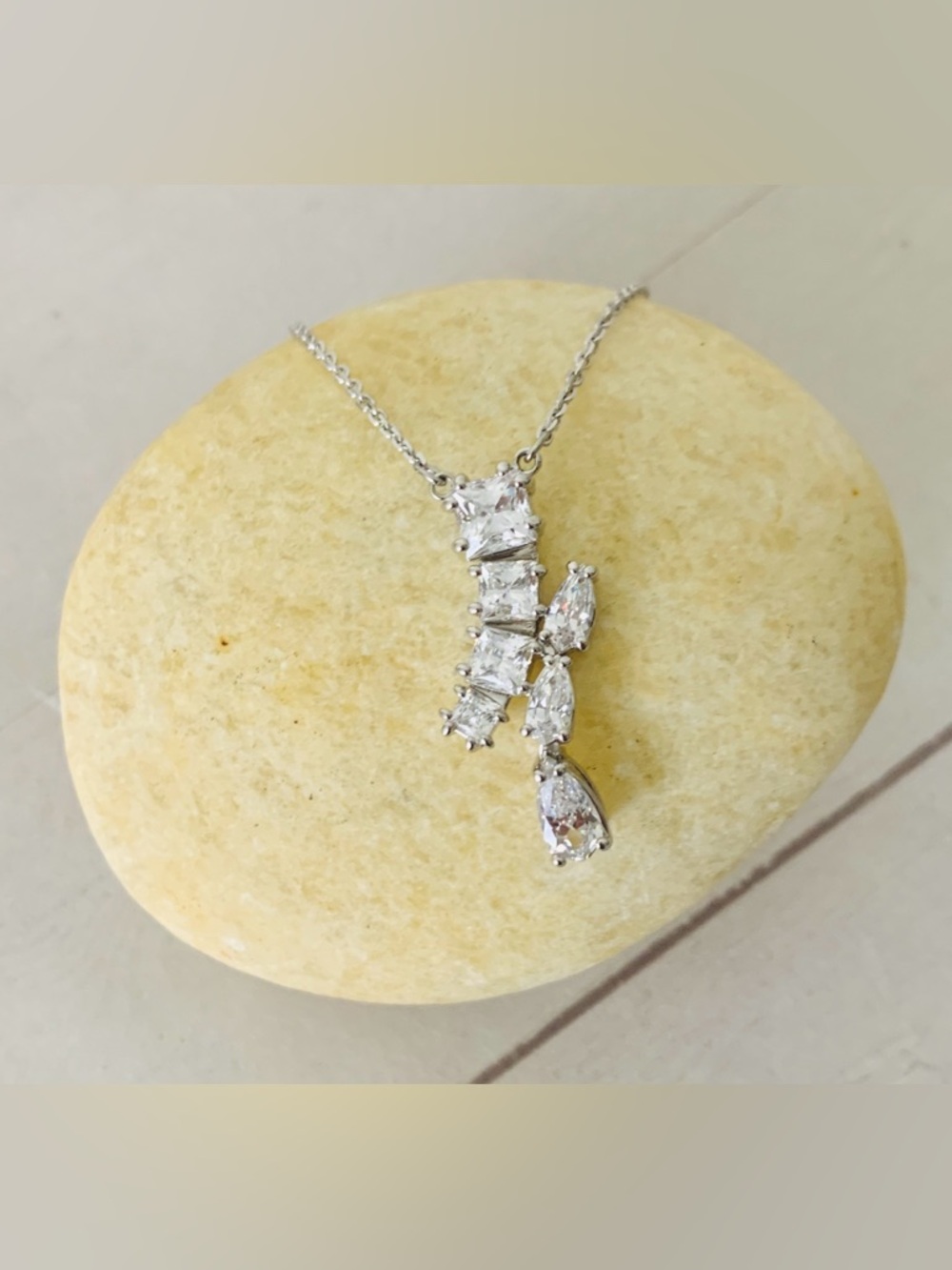 $189 NWT Swarovski Matrix Pendant Necklace 5700420